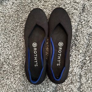 Rothy’s Flats in black size 7